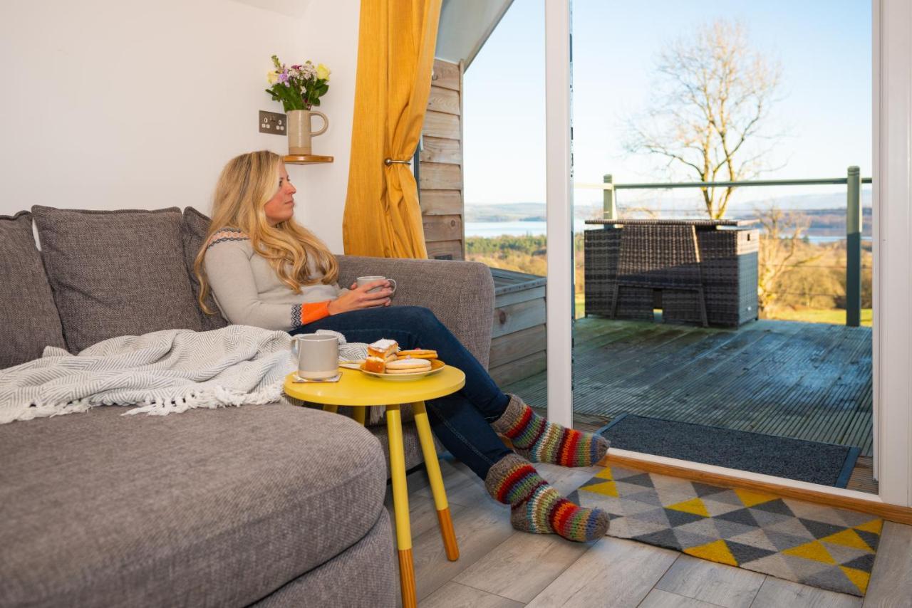 Bonnie Barns - Adults Only Luxury Lodges With Hot Tubs Luss Exterior photo