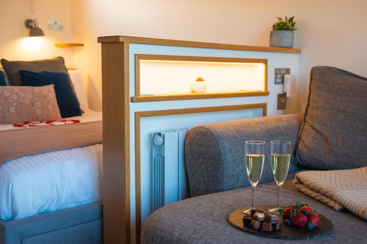Bonnie Barns - Adults Only Luxury Lodges With Hot Tubs Luss Exterior photo