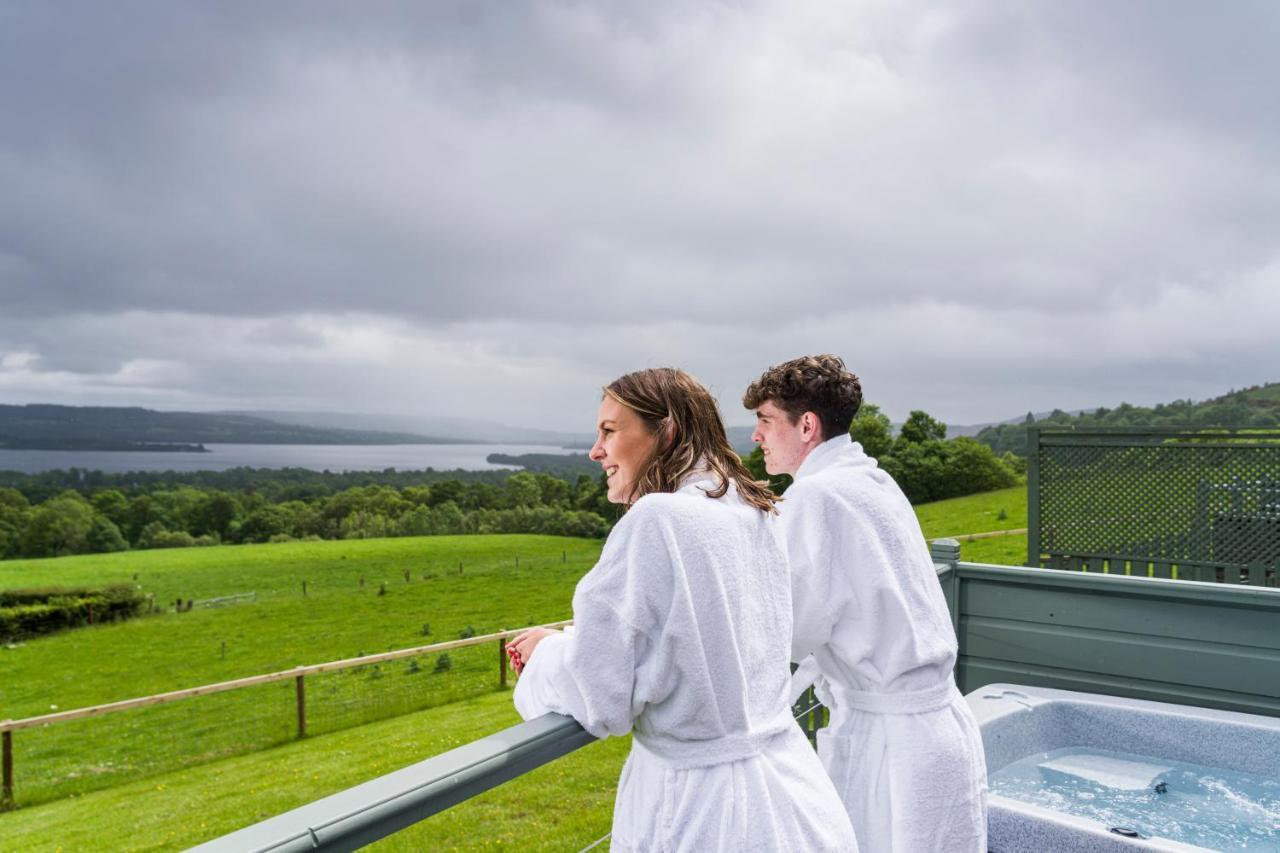 Bonnie Barns - Adults Only Luxury Lodges With Hot Tubs Luss Exterior photo