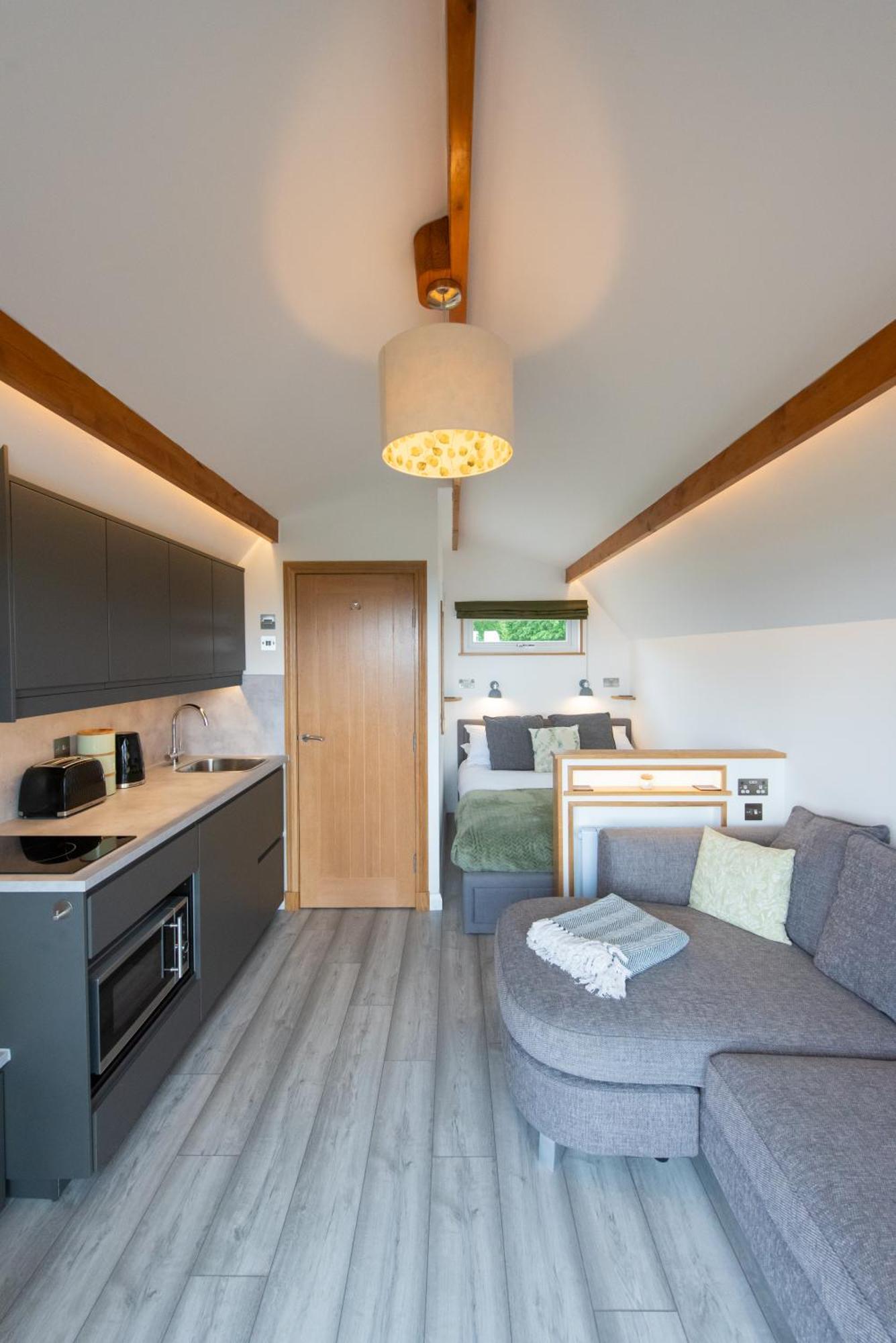 Bonnie Barns - Adults Only Luxury Lodges With Hot Tubs Luss Exterior photo