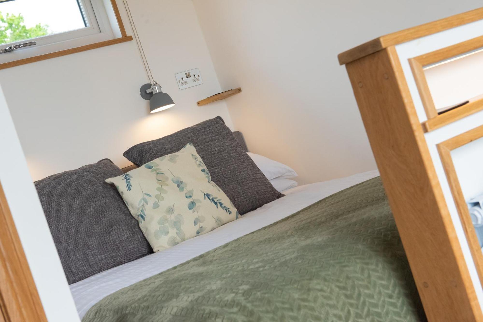 Bonnie Barns - Adults Only Luxury Lodges With Hot Tubs Luss Exterior photo